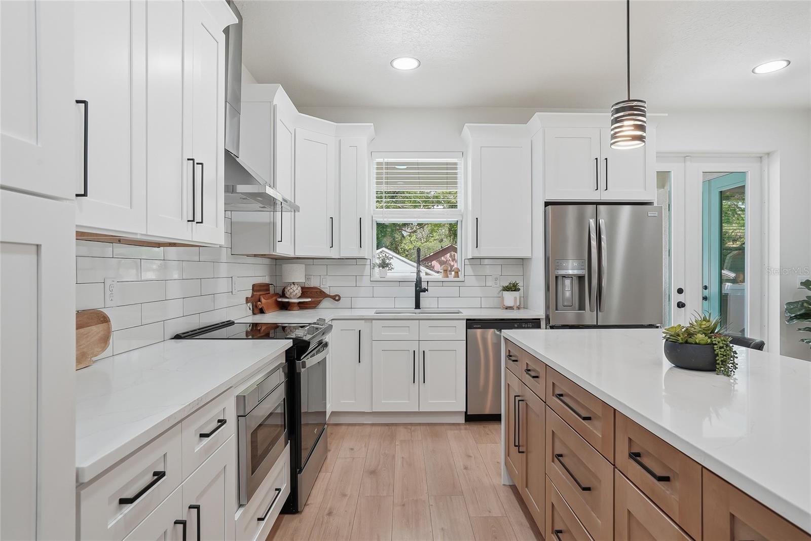 7706 N ARDEN AVE, TAMPA, FL, 33604