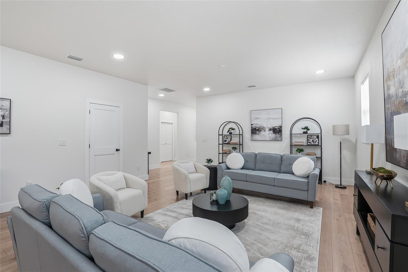 7706 N ARDEN AVE, TAMPA, FL, 33604