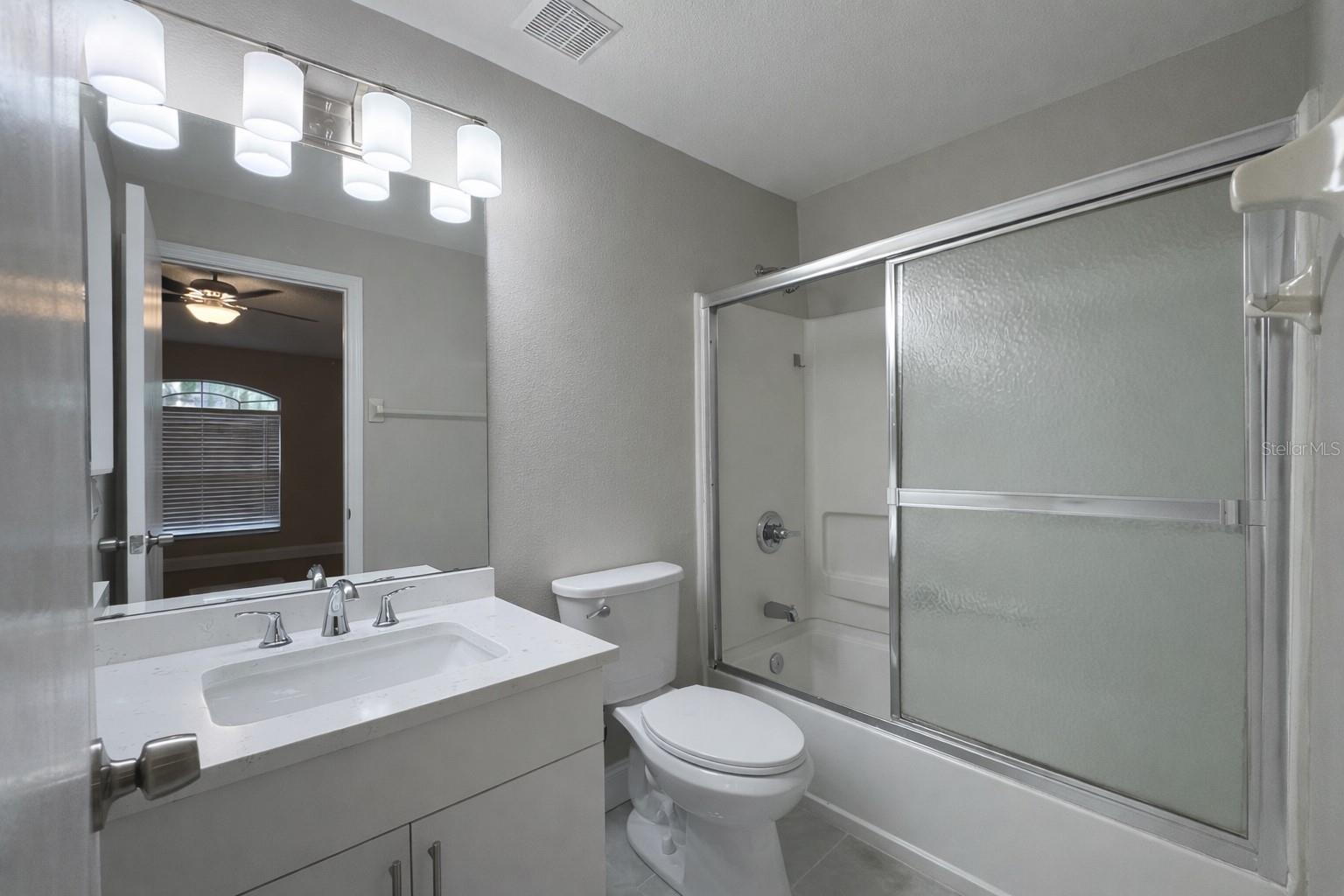 14639 PAR CLUB CIR, TAMPA, FL, 33618