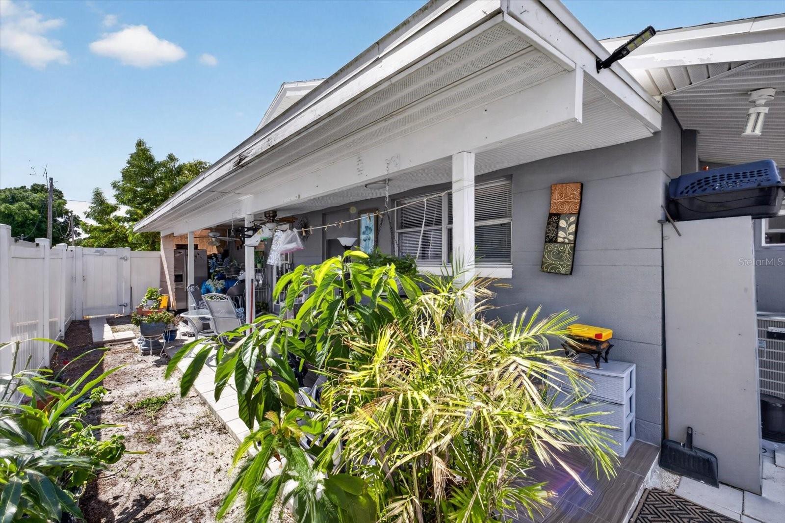 611 N BRADFORD AVE, TAMPA, FL, 33609