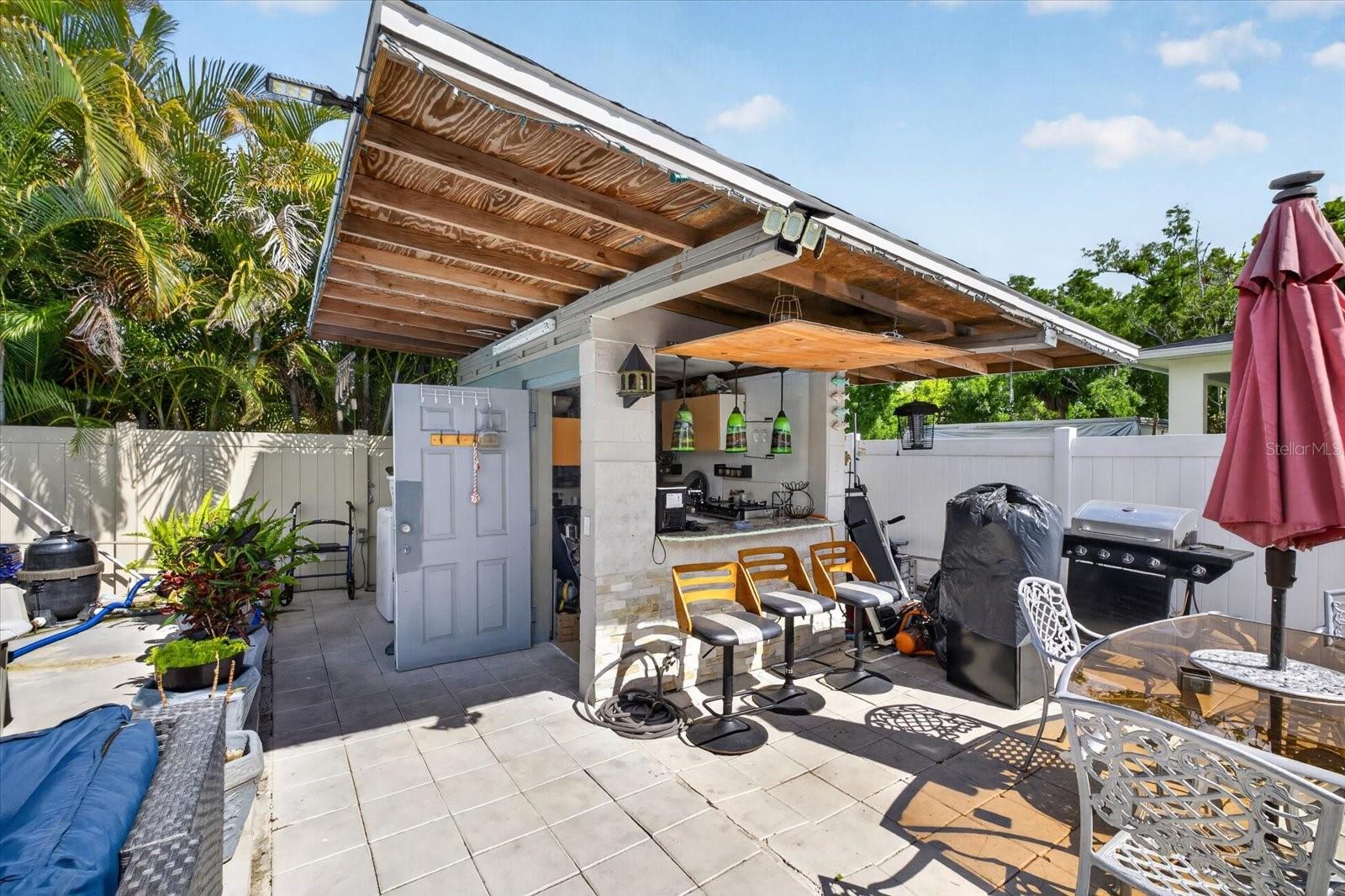 611 N BRADFORD AVE, TAMPA, FL, 33609