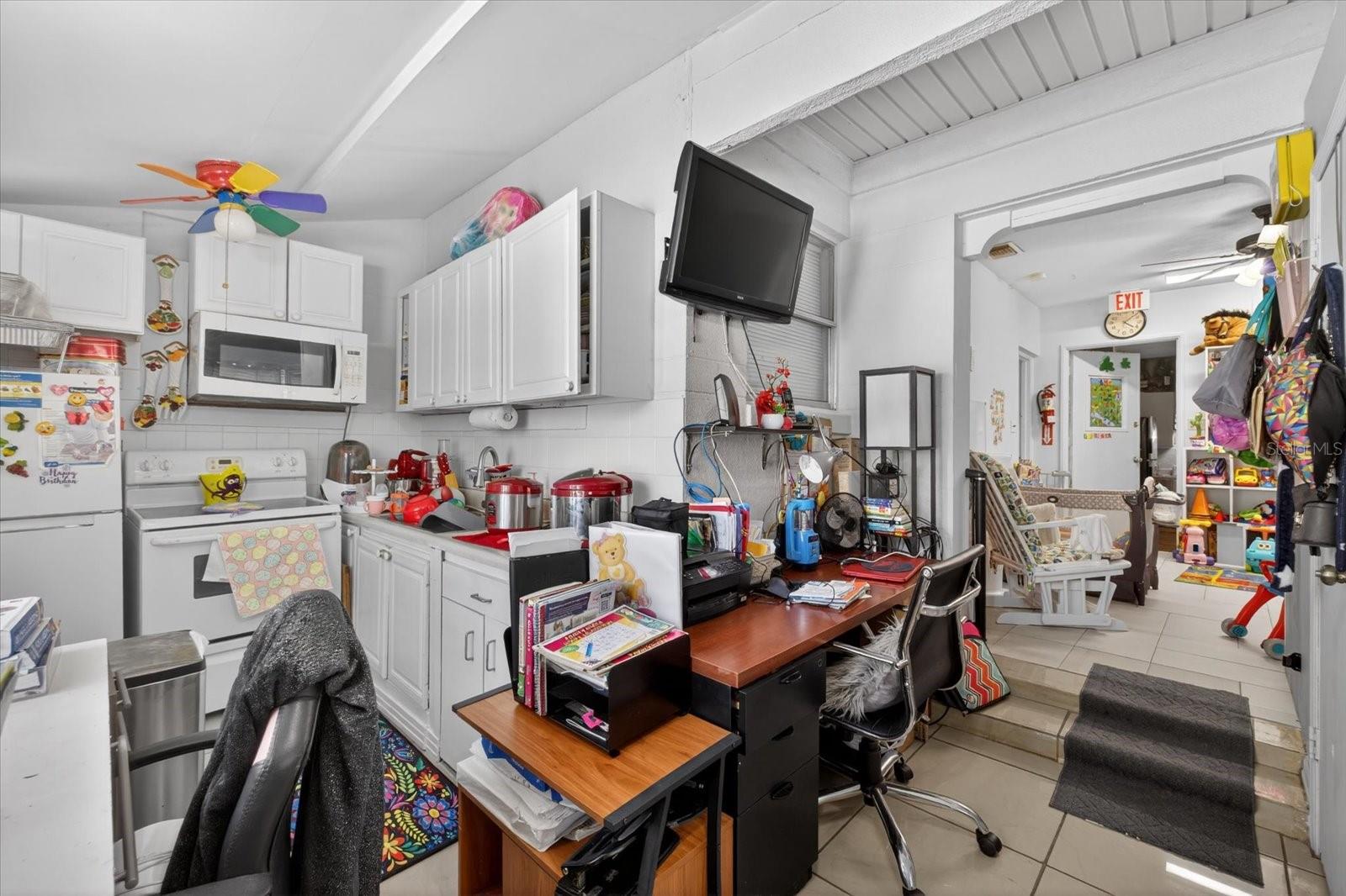 611 N BRADFORD AVE, TAMPA, FL, 33609