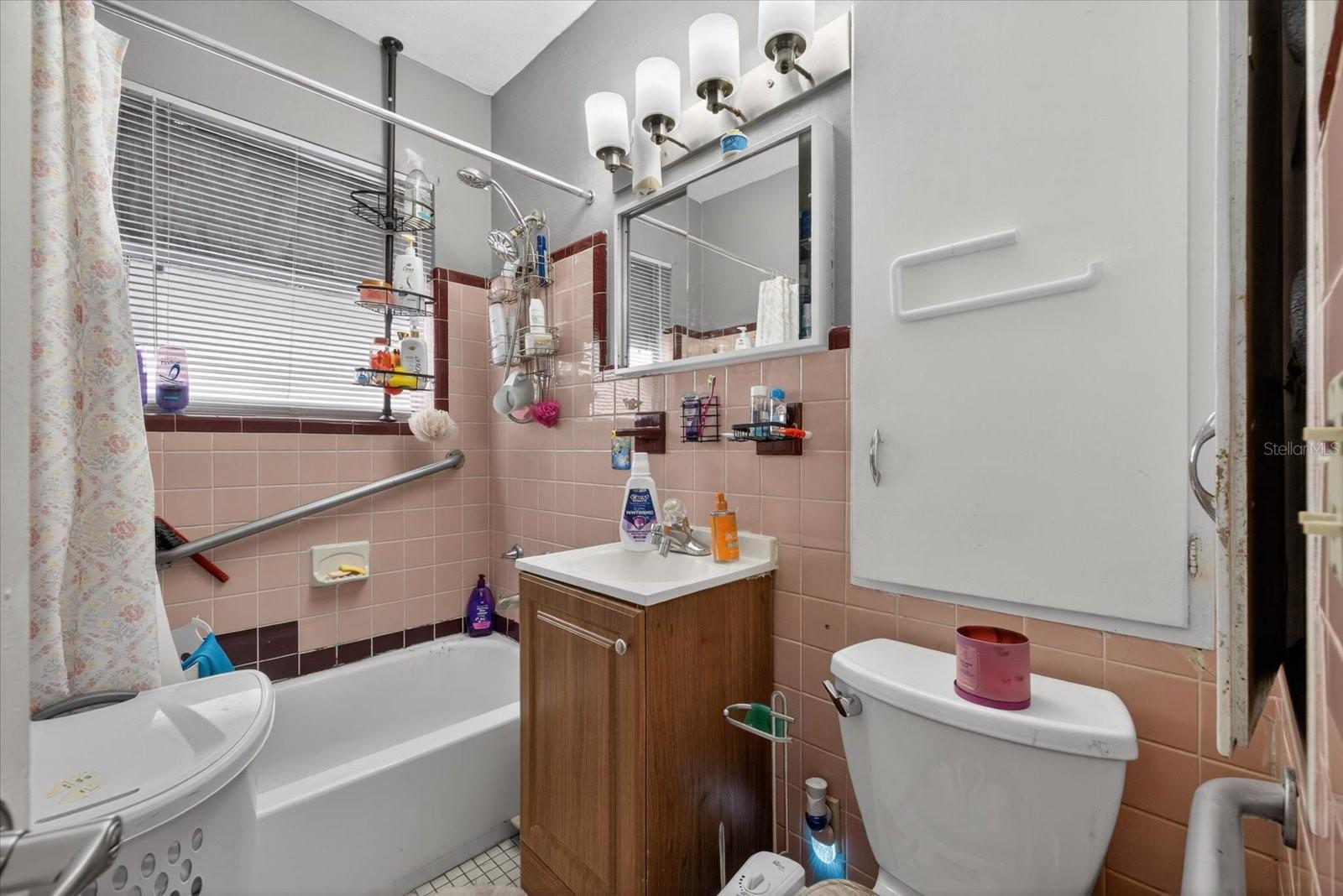 611 N BRADFORD AVE, TAMPA, FL, 33609