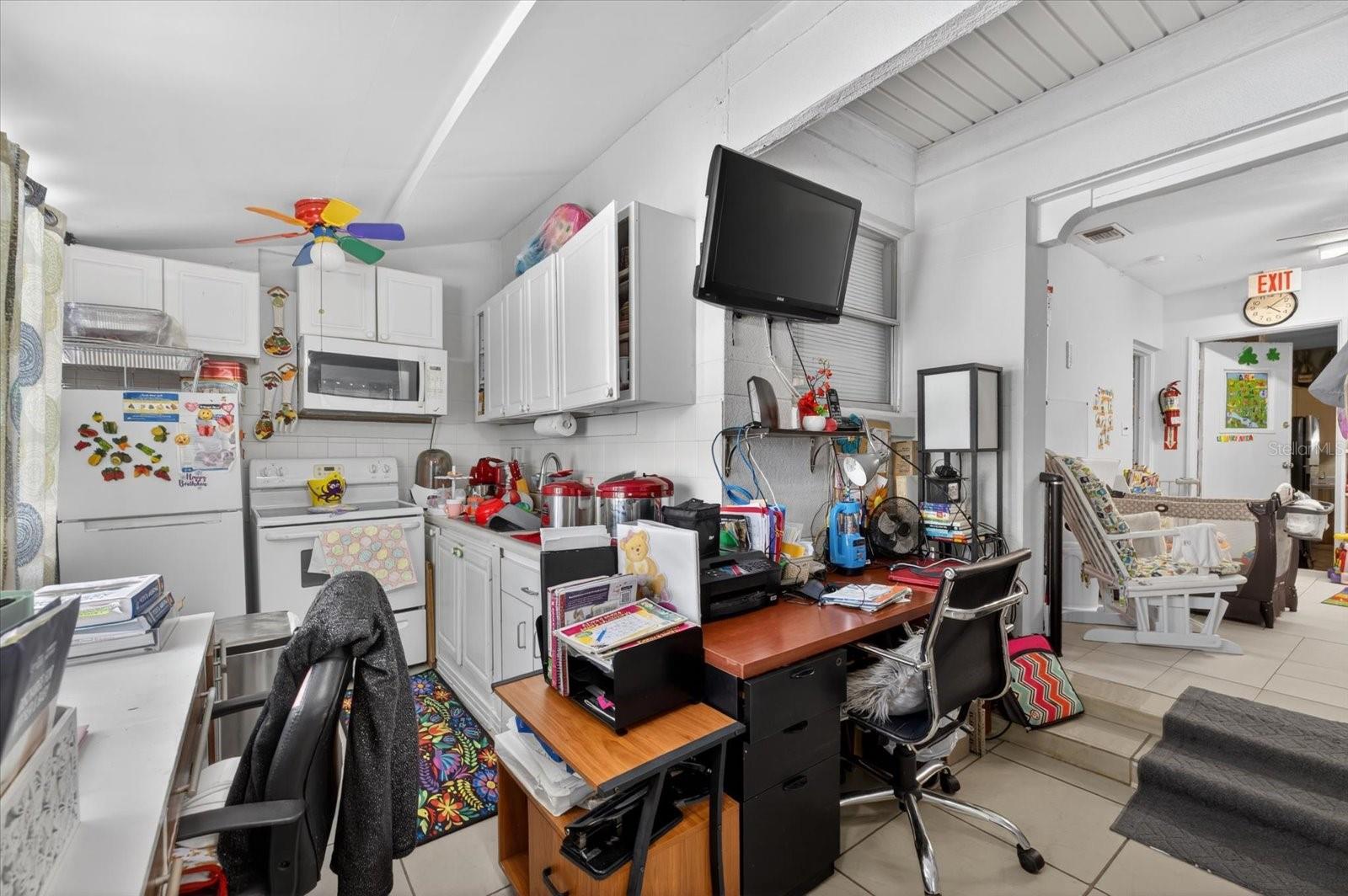 611 N BRADFORD AVE, TAMPA, FL, 33609