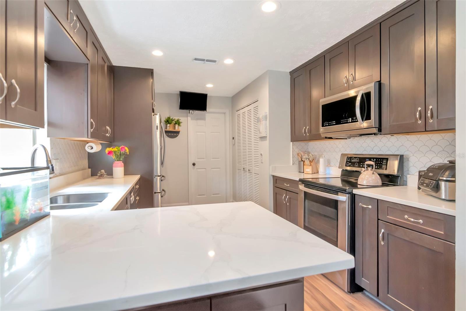 6806 S GABRIELLE ST, TAMPA, FL, 33611