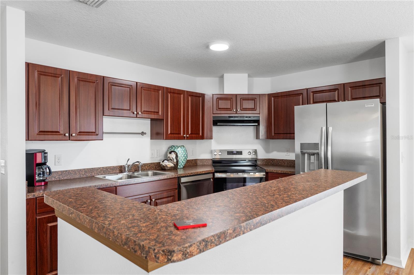 15404 BAMA BREEZE PL, WIMAUMA, FL, 33598