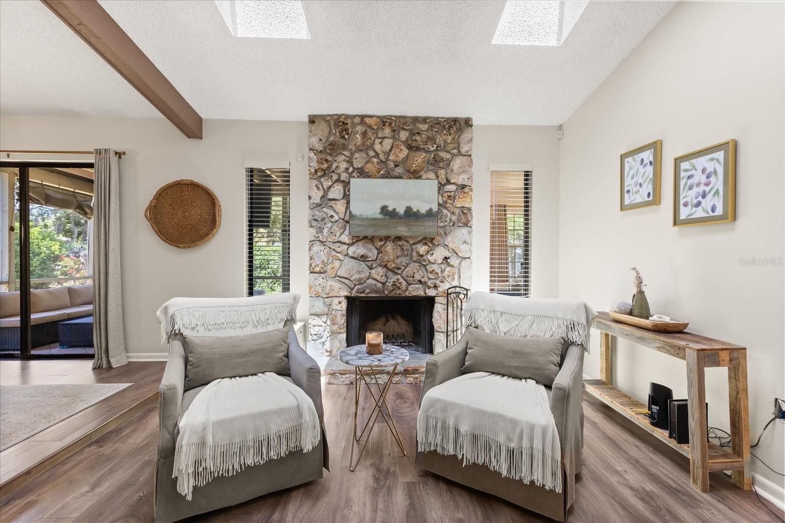 420 W WEKIVA TRL, LONGWOOD, FL, 32779