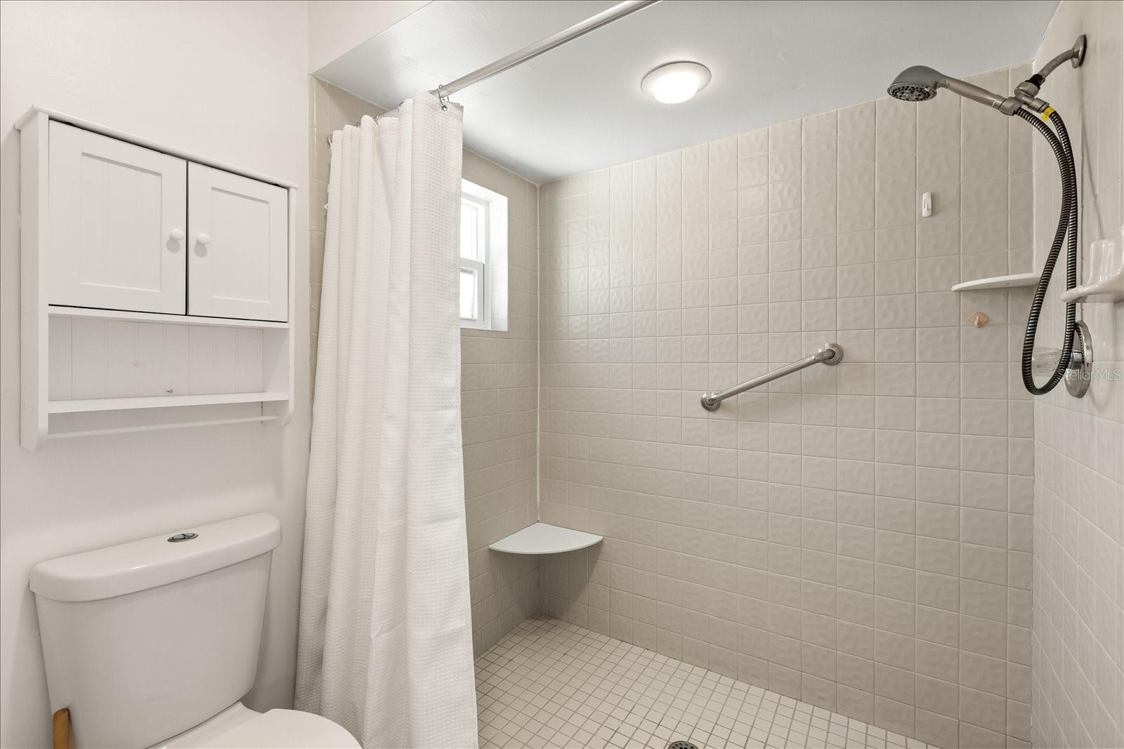 420 W WEKIVA TRL, LONGWOOD, FL, 32779