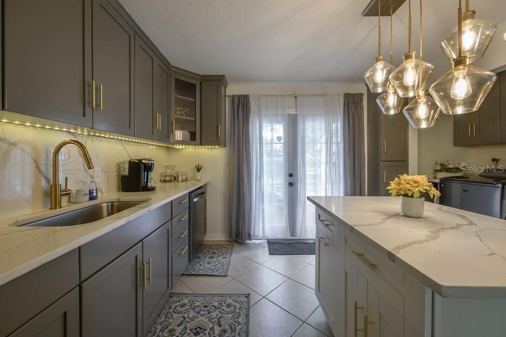 6010 N DEXTER AVE, TAMPA, FL, 33604