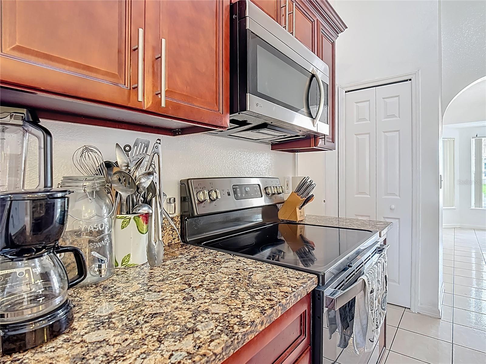 972 CAMBRIDGE CT, KISSIMMEE, FL, 34758