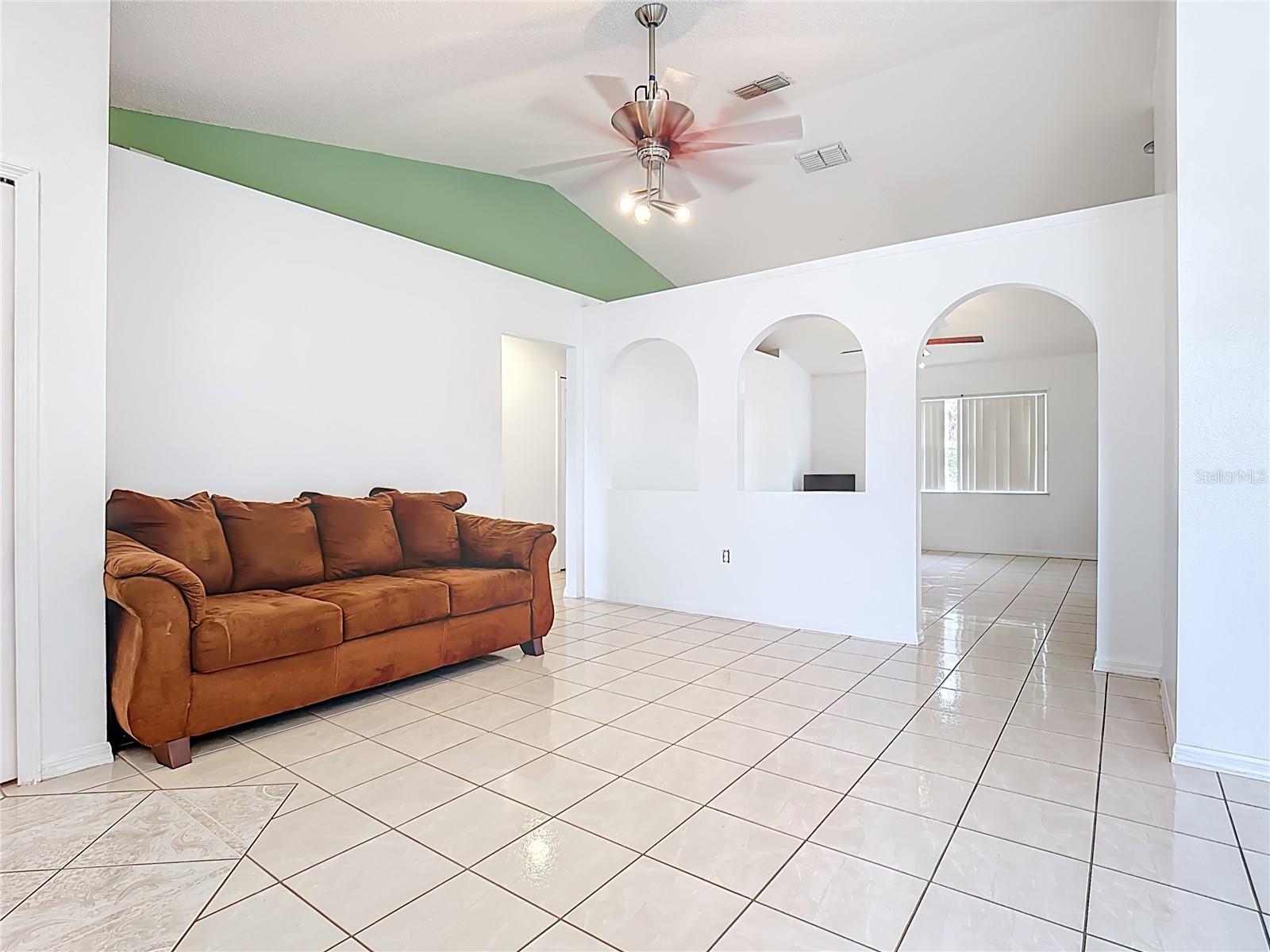 972 CAMBRIDGE CT, KISSIMMEE, FL, 34758