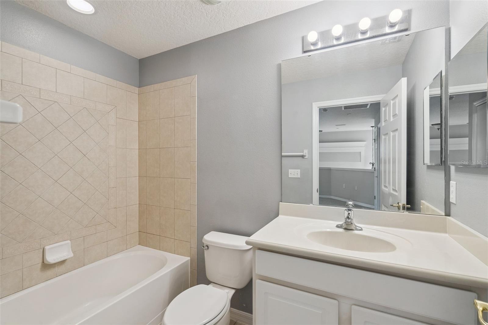 722 CHACALL LOOP, MOUNT DORA, FL, 32757