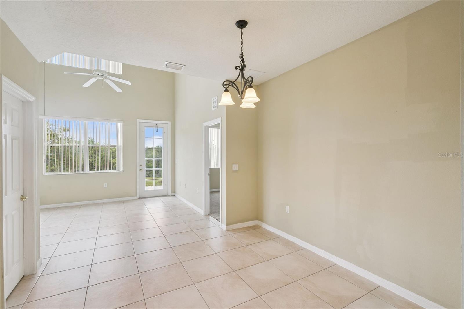 722 CHACALL LOOP, MOUNT DORA, FL, 32757