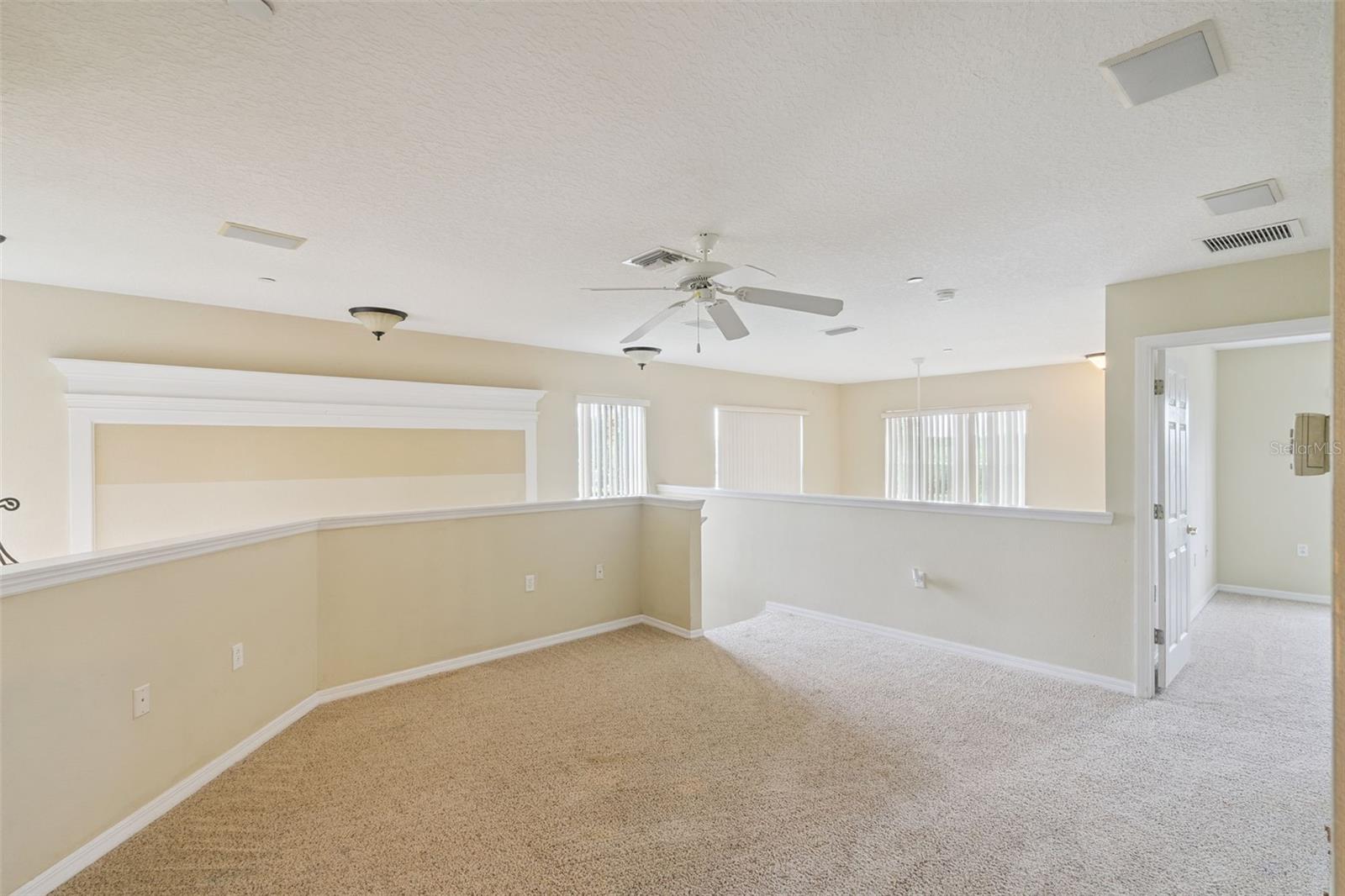 722 CHACALL LOOP, MOUNT DORA, FL, 32757