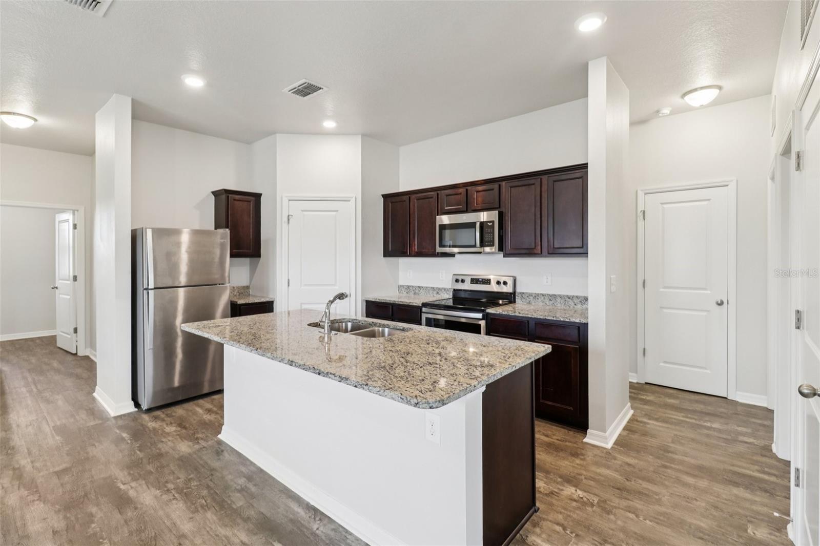 3098 NEVERLAND DR, NEW SMYRNA BEACH, FL, 32168