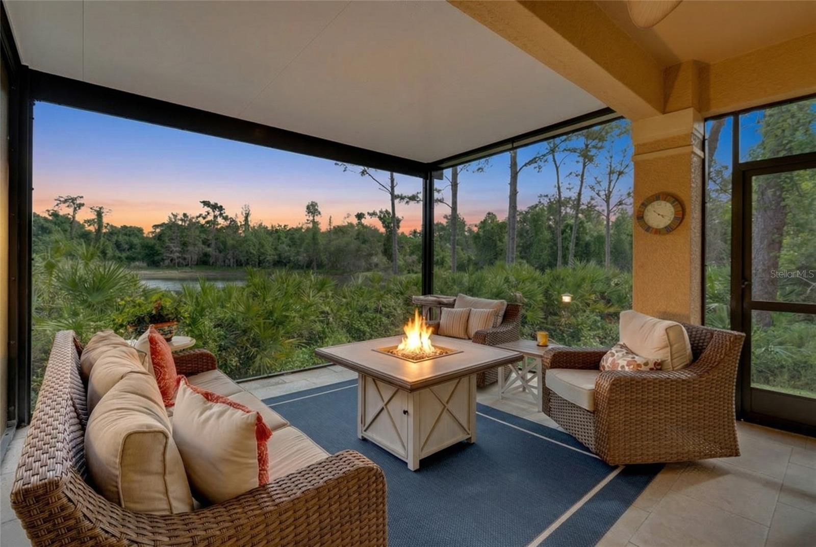 8204 VILLA GRANDE CT, SARASOTA, FL, 34243