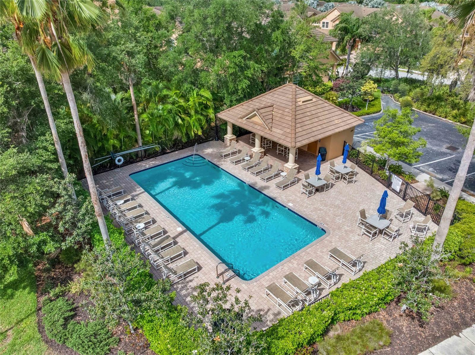 8204 VILLA GRANDE CT, SARASOTA, FL, 34243