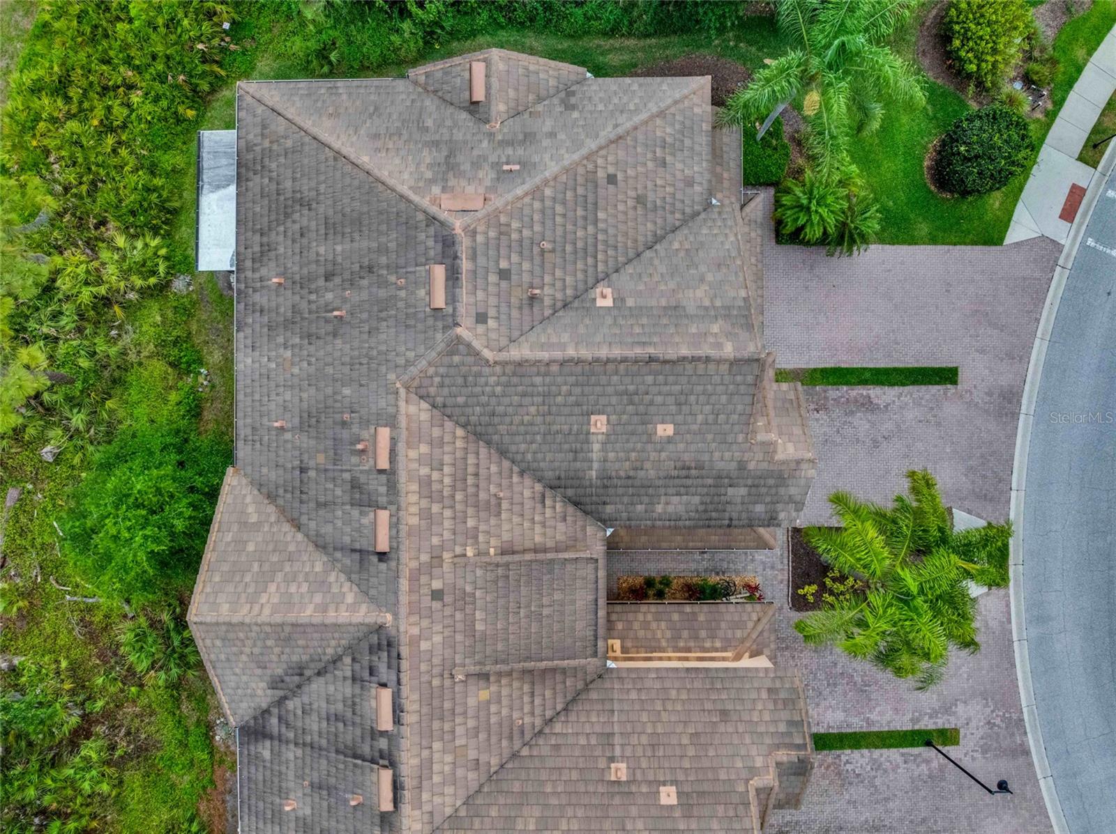 8204 VILLA GRANDE CT, SARASOTA, FL, 34243