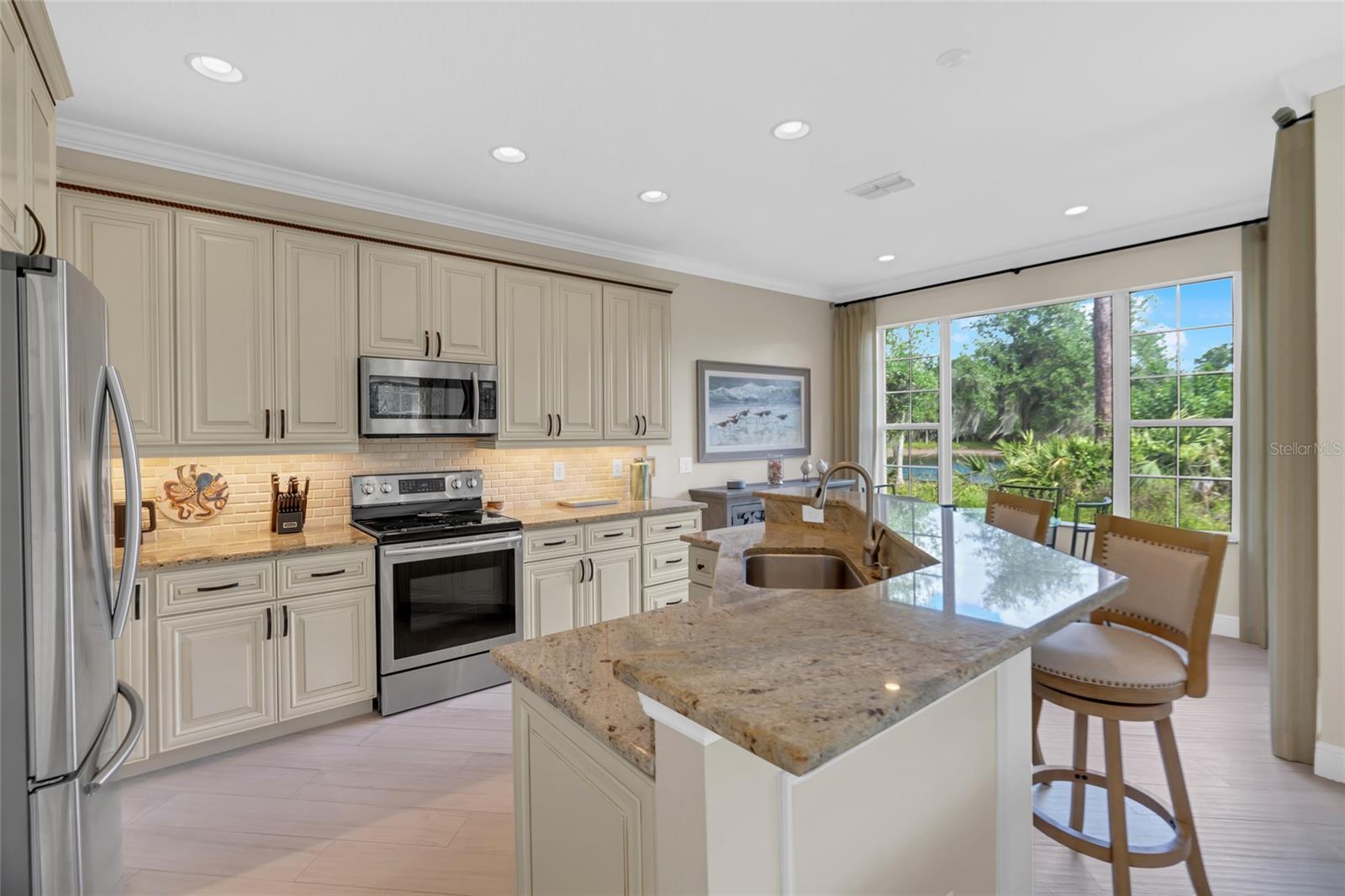 8204 VILLA GRANDE CT, SARASOTA, FL, 34243