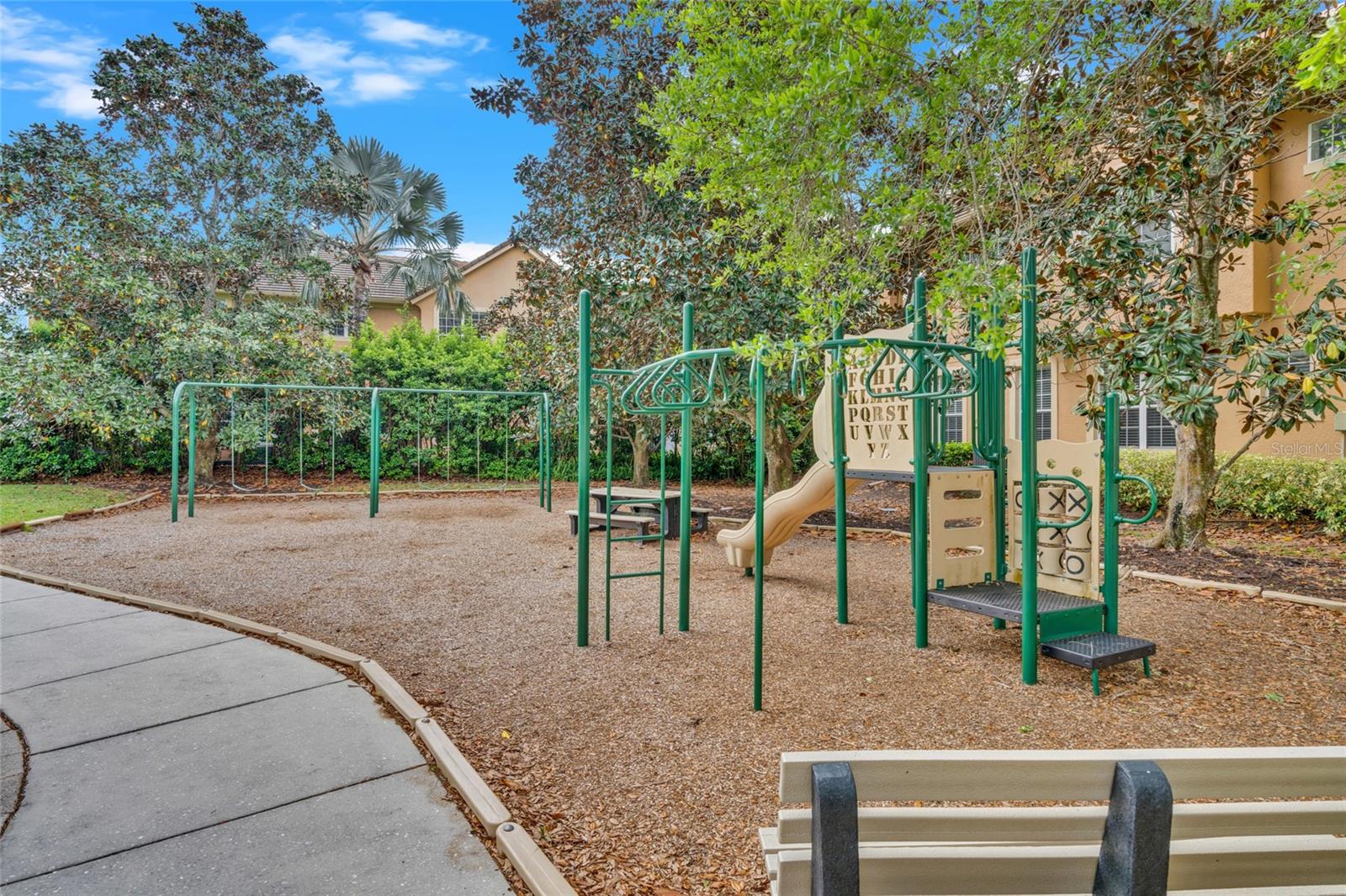 8204 VILLA GRANDE CT, SARASOTA, FL, 34243