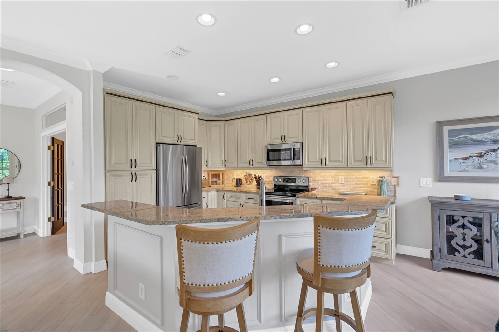 8204 VILLA GRANDE CT, SARASOTA, FL, 34243