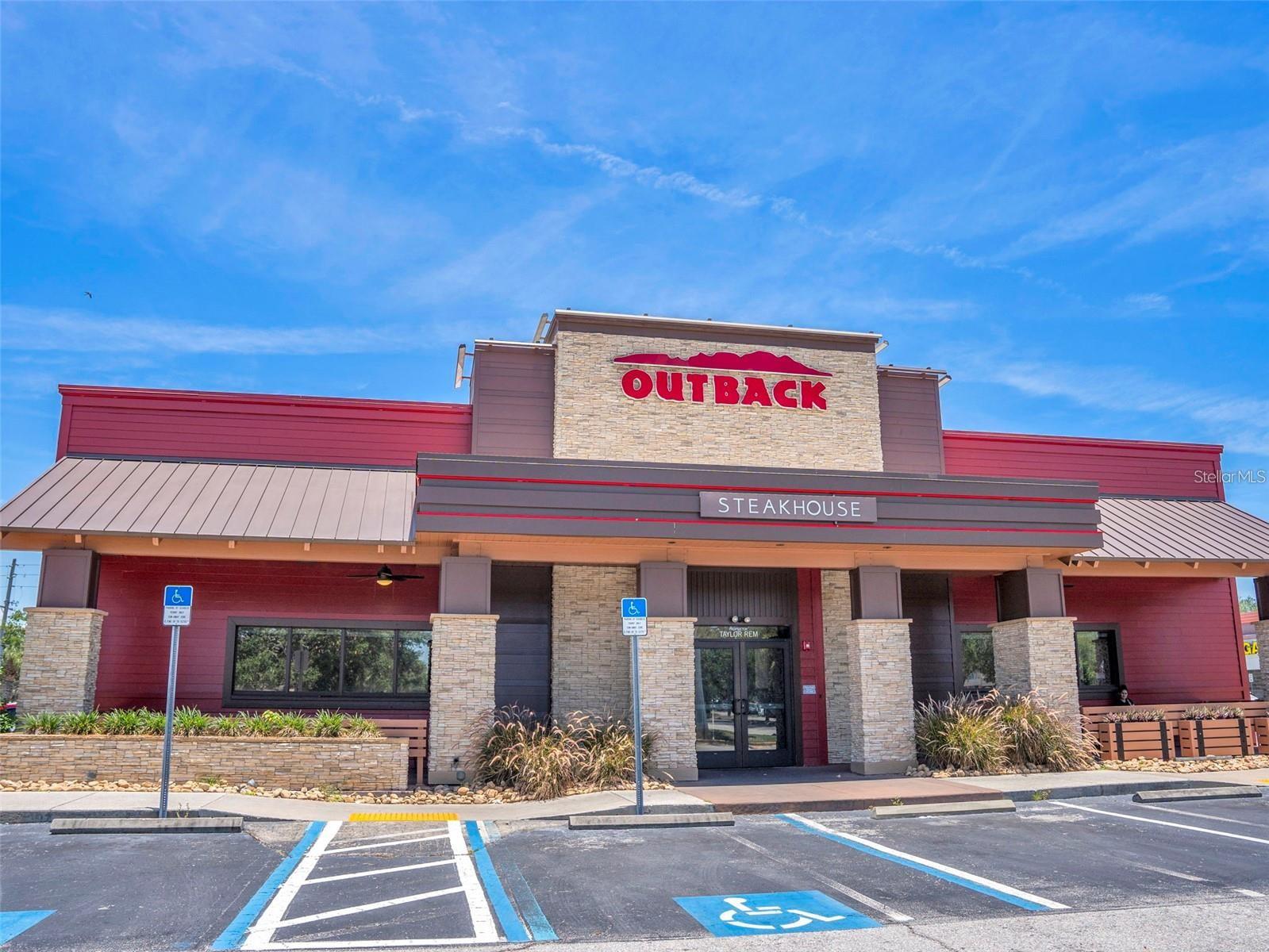 8204 VILLA GRANDE CT, SARASOTA, FL, 34243