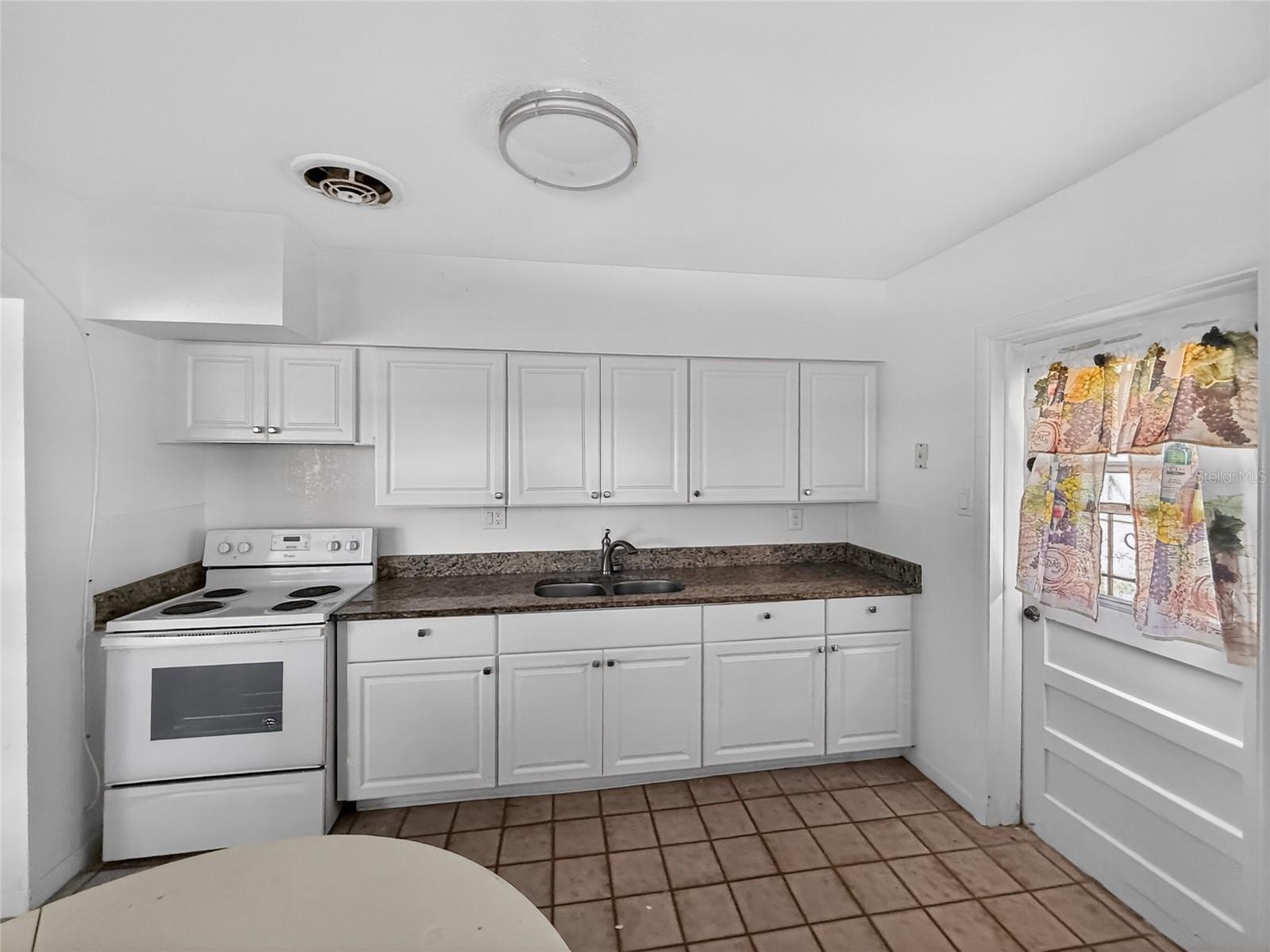 6202 N HALE AVE, TAMPA, FL, 33614