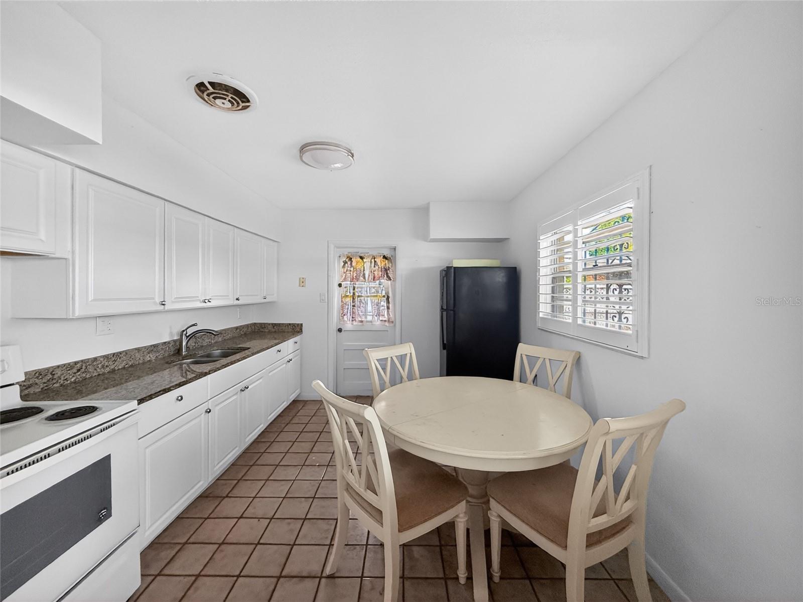 6202 N HALE AVE, TAMPA, FL, 33614