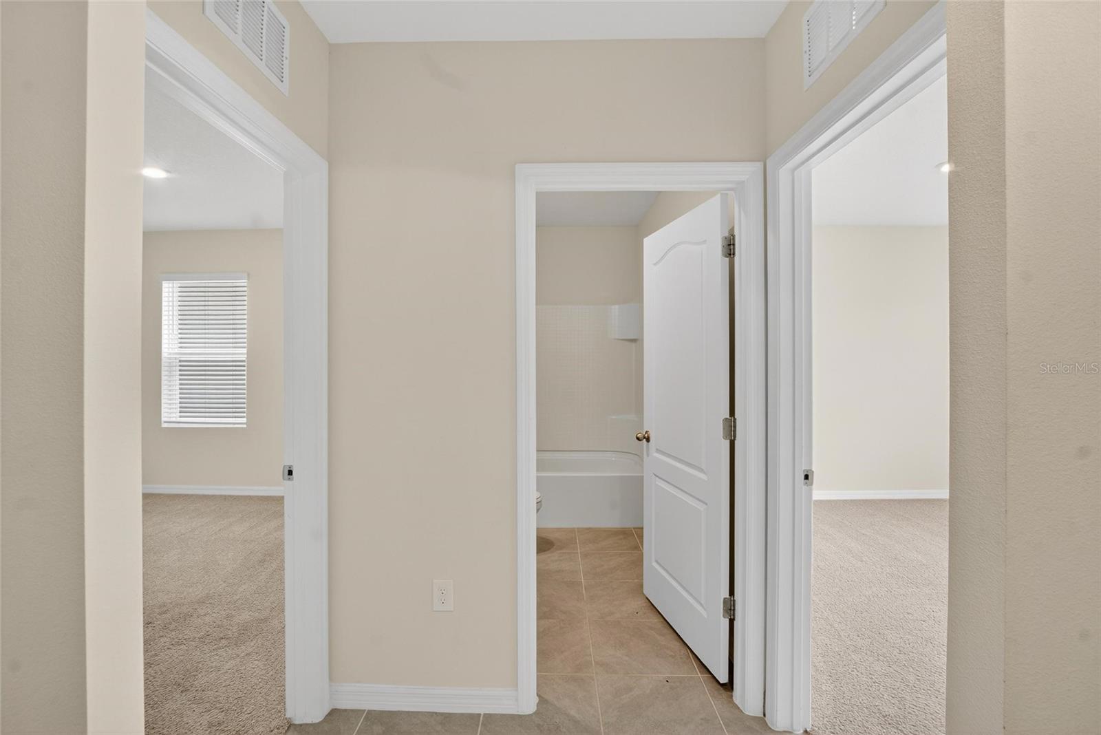 820 SUN BURST RD, WINTER HAVEN, FL, 33880