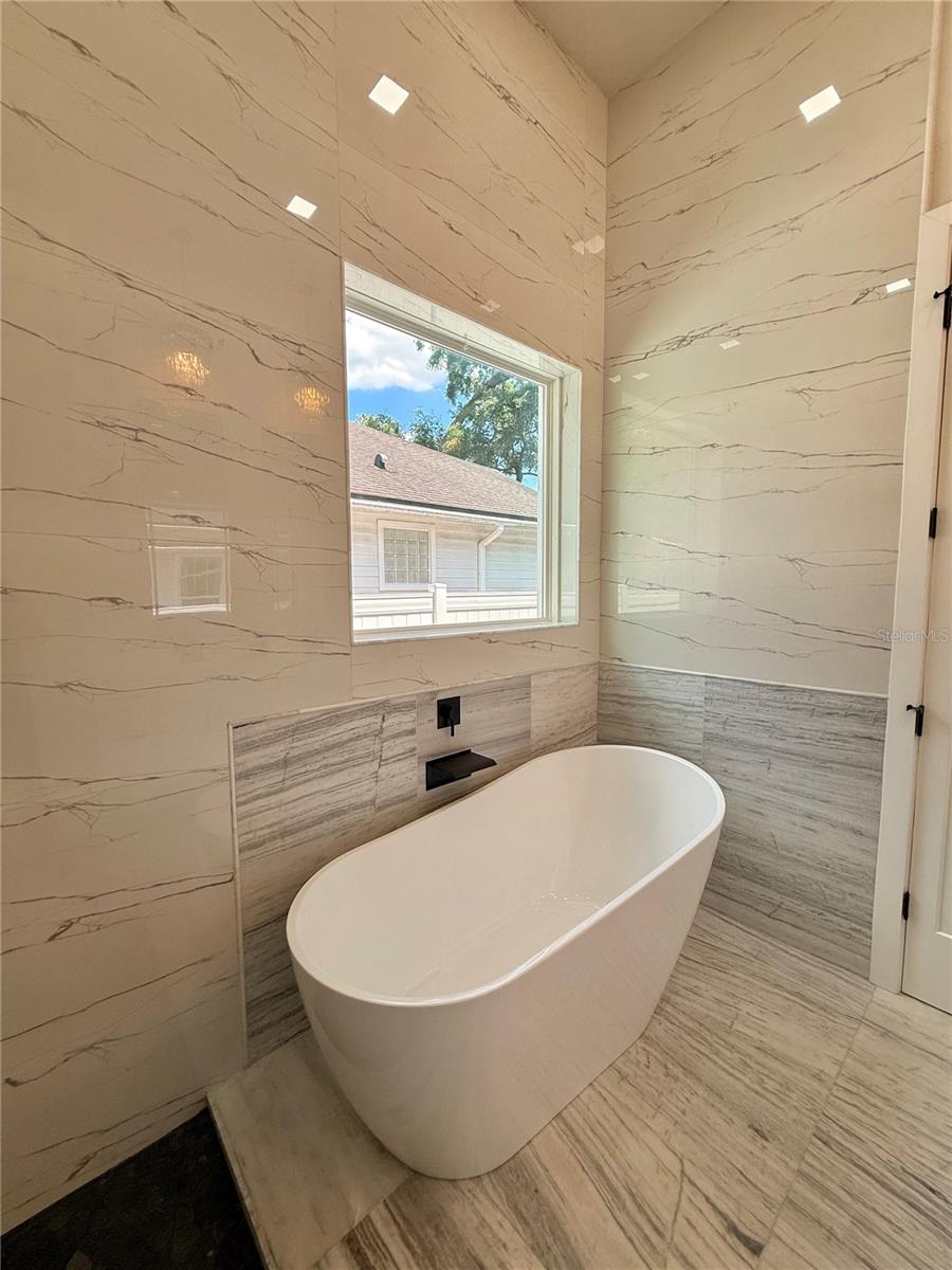 5637 MARINELL DR, ORLANDO, FL, 32809