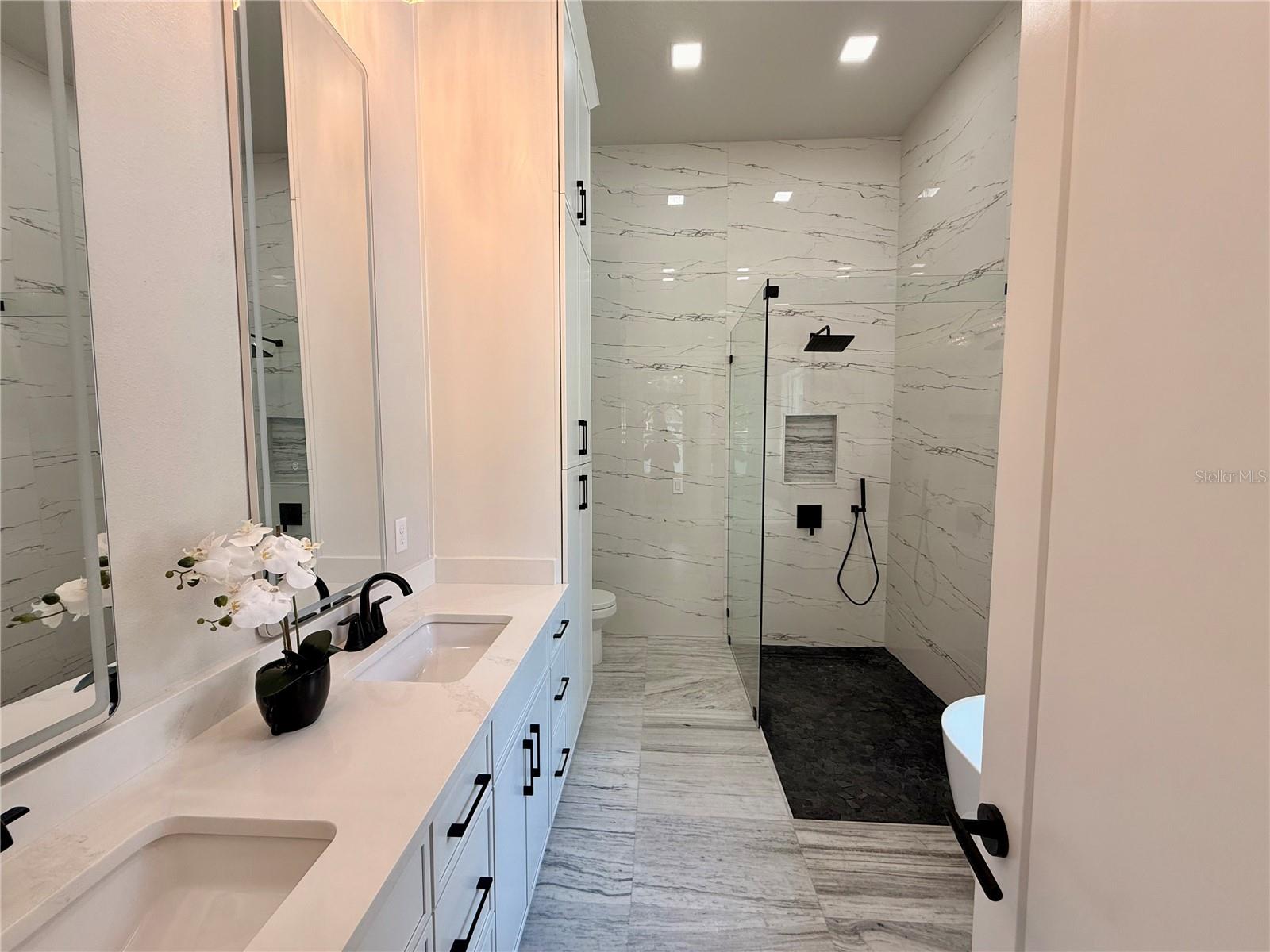 5637 MARINELL DR, ORLANDO, FL, 32809