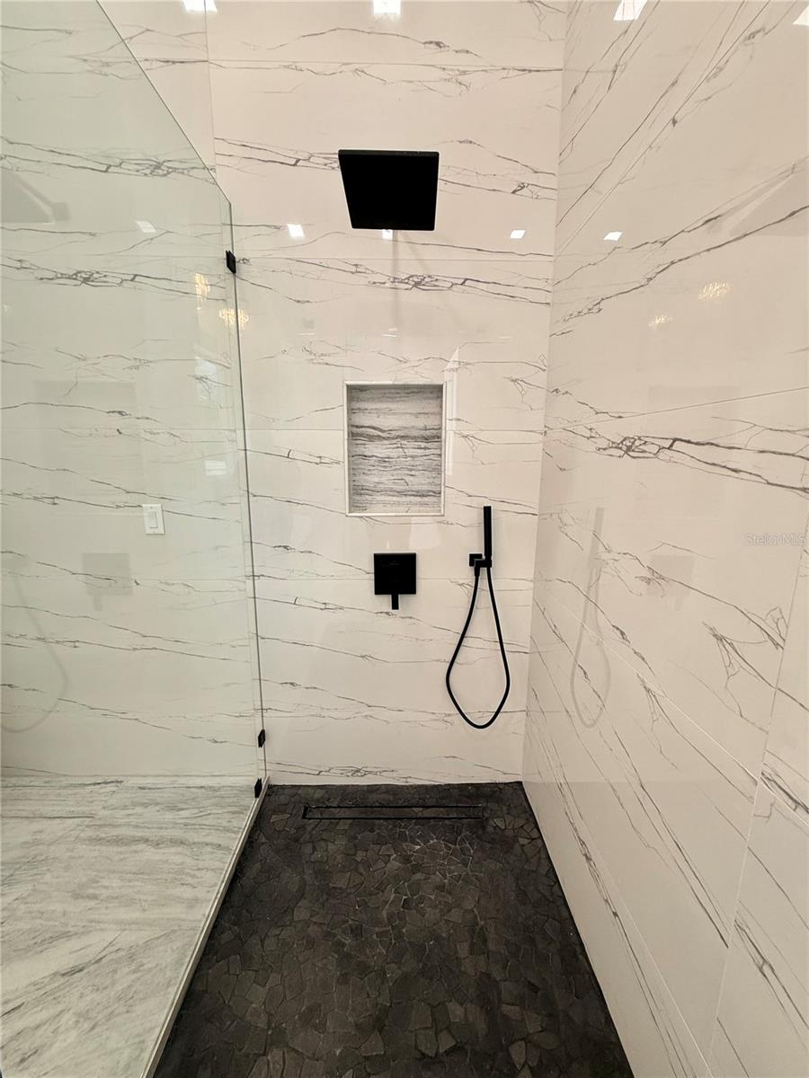 5637 MARINELL DR, ORLANDO, FL, 32809