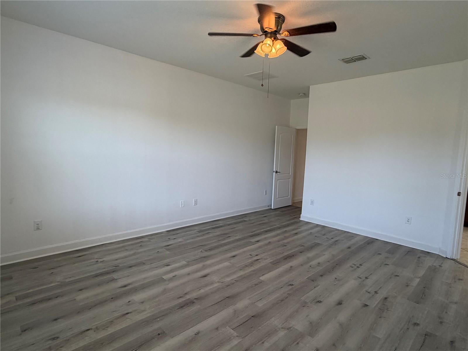 19417 PADDOCK VIEW DR, TAMPA, FL, 33647