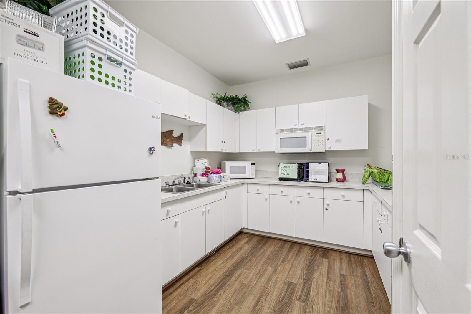 14590 GLEN COVE DR #401, FORT MYERS, FL, 33919