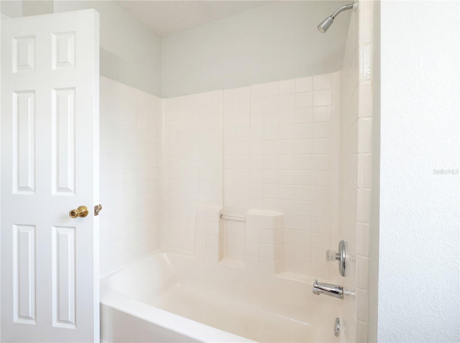 1021 DEKLEVA DR, APOPKA, FL, 32712