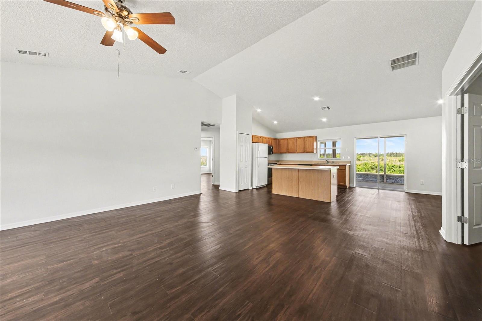 1011 BLUEGRASS DR, GROVELAND, FL, 34736