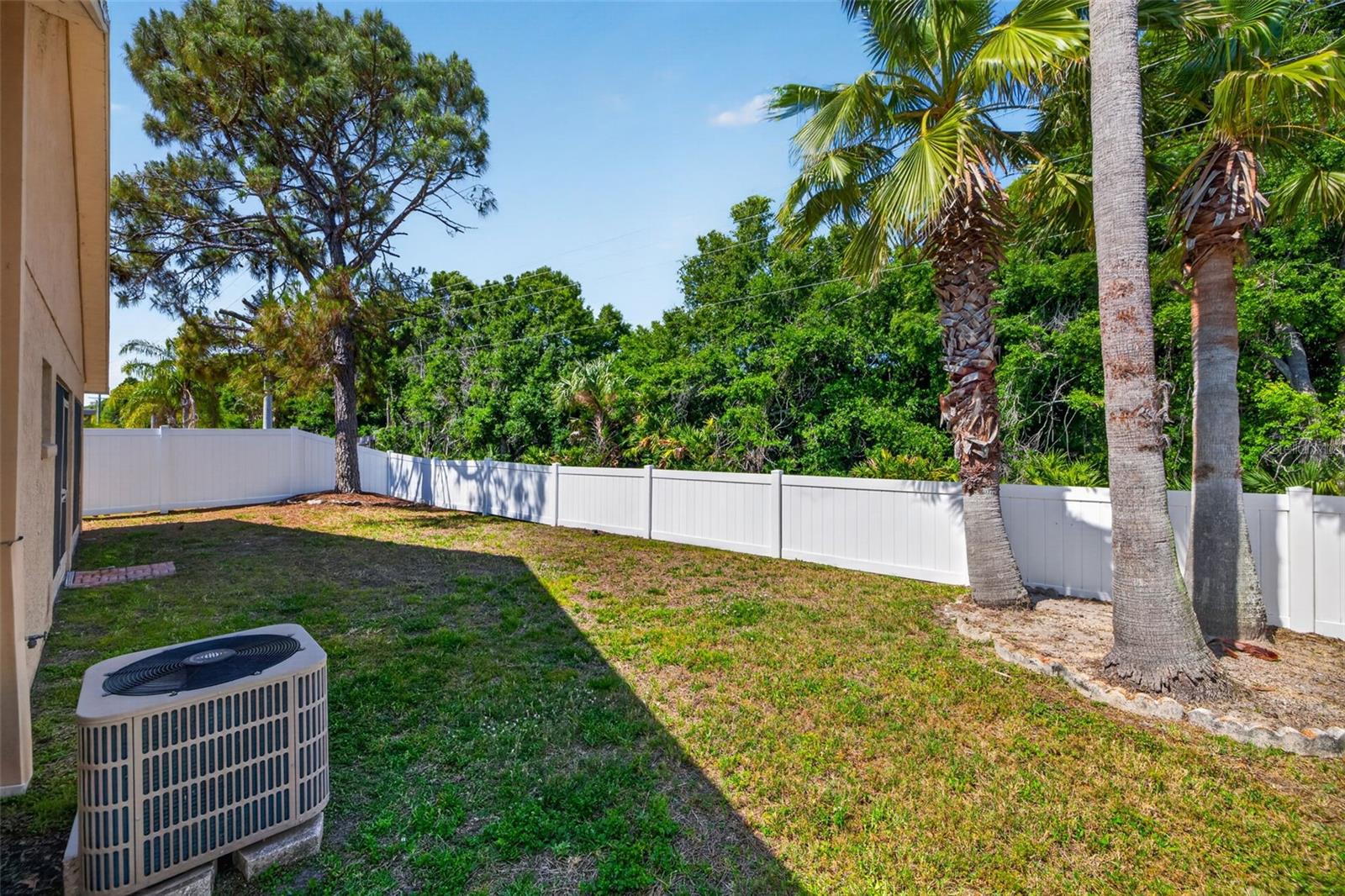 8525 HEYWARD RD, TAMPA, FL, 33635