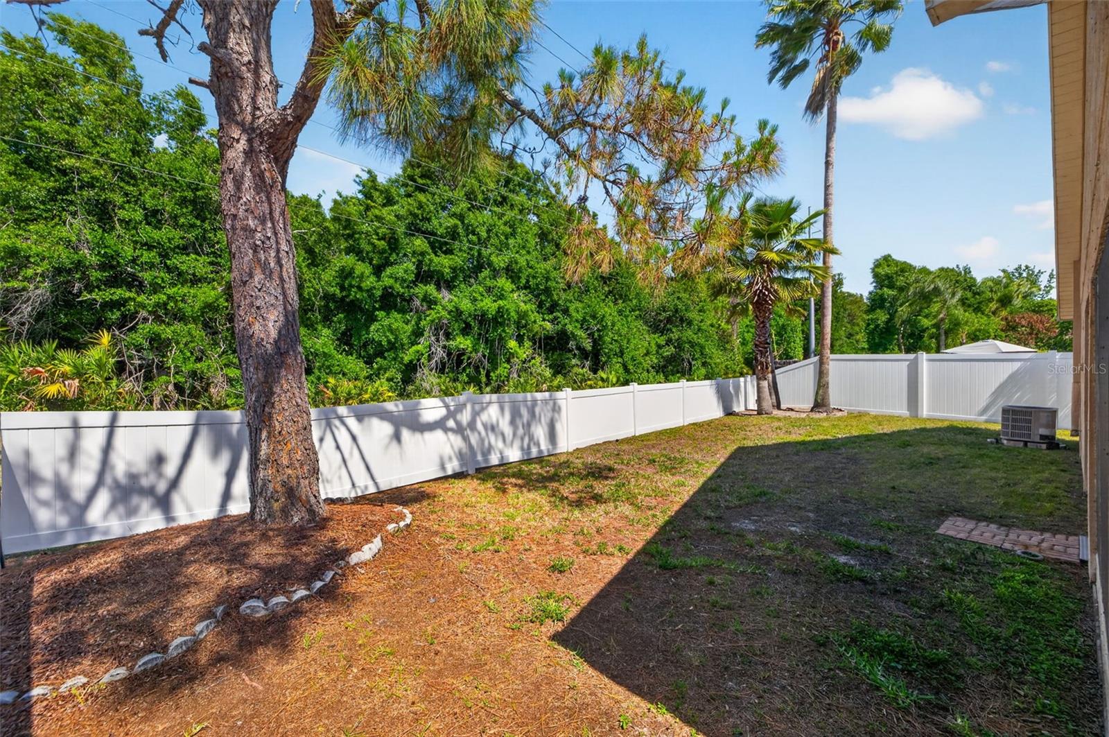 8525 HEYWARD RD, TAMPA, FL, 33635