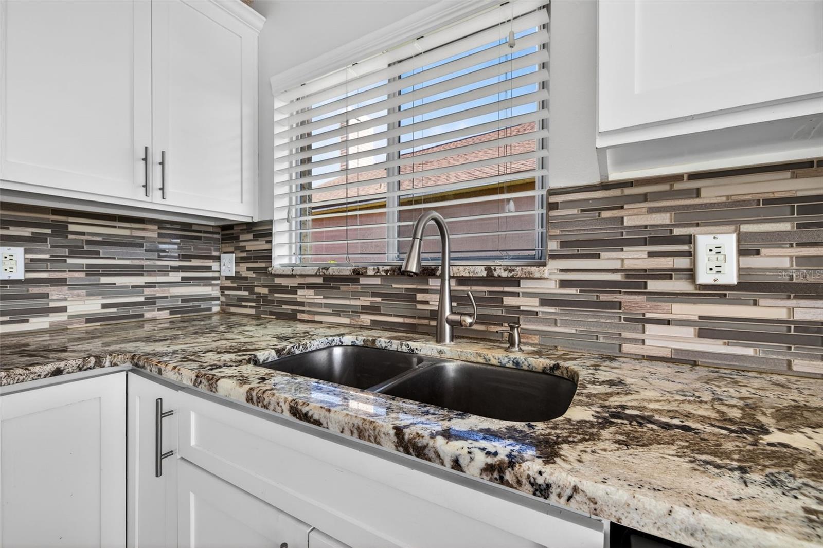 8525 HEYWARD RD, TAMPA, FL, 33635