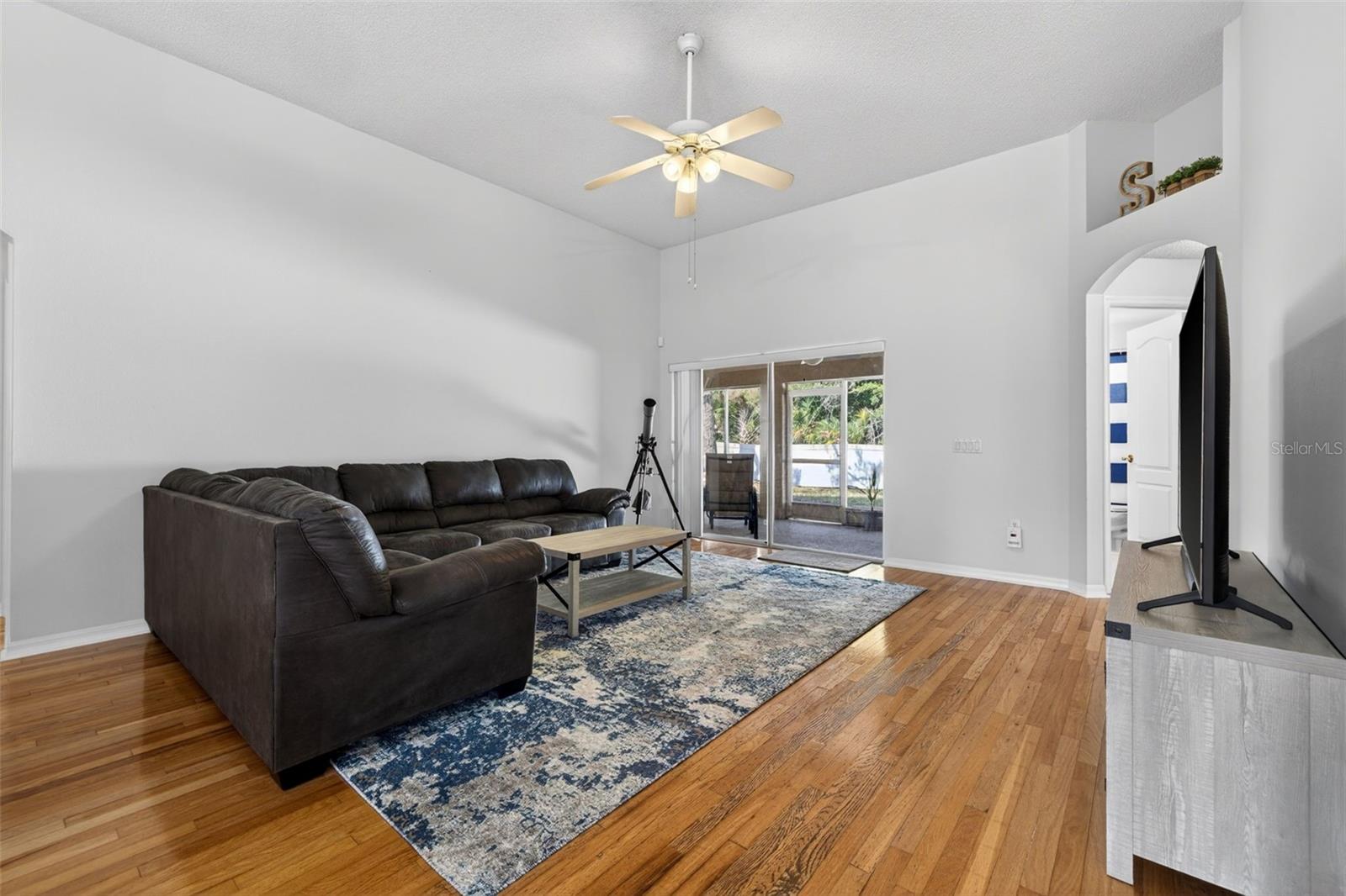 8525 HEYWARD RD, TAMPA, FL, 33635