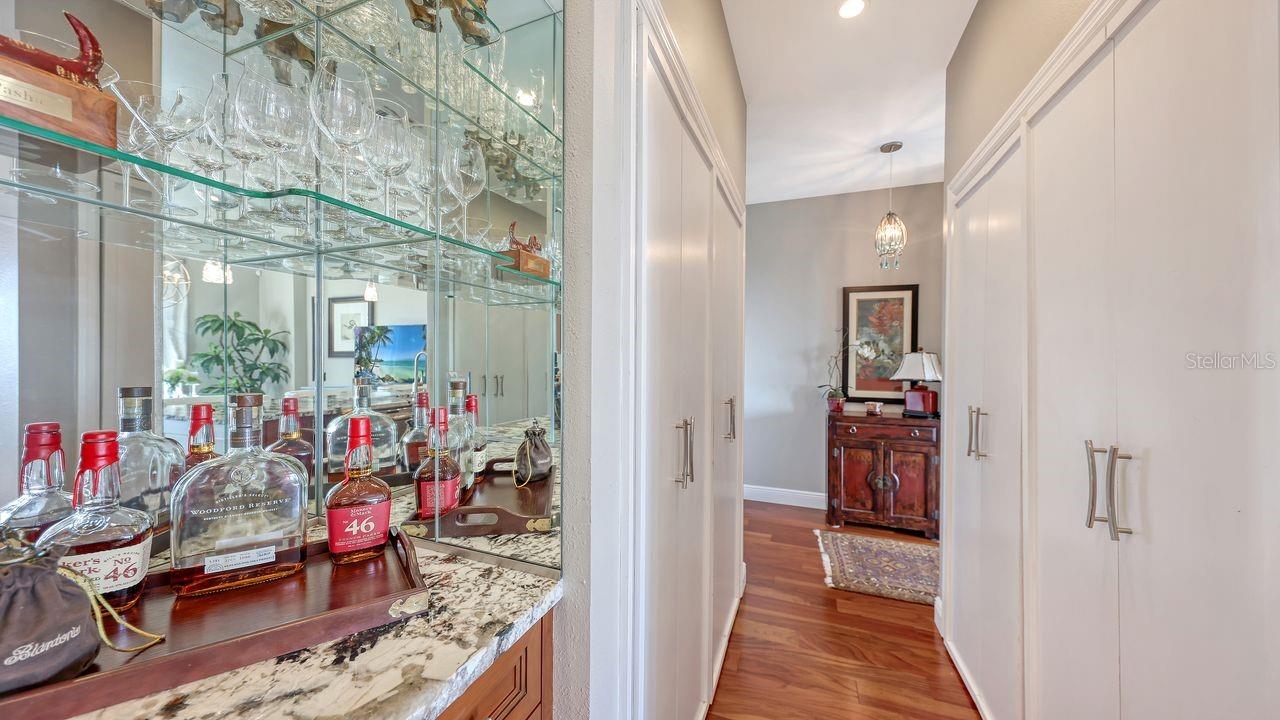 750 N TAMIAMI TRL #PH08, SARASOTA, FL, 34236