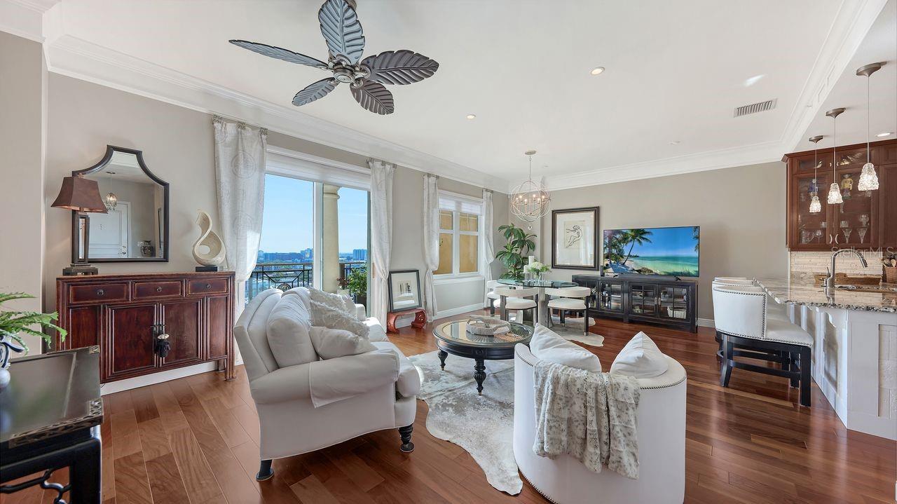 750 N TAMIAMI TRL #PH08, SARASOTA, FL, 34236