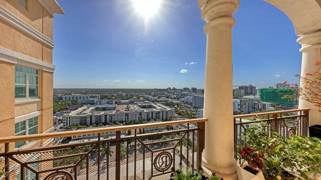 750 N TAMIAMI TRL #PH08, SARASOTA, FL, 34236