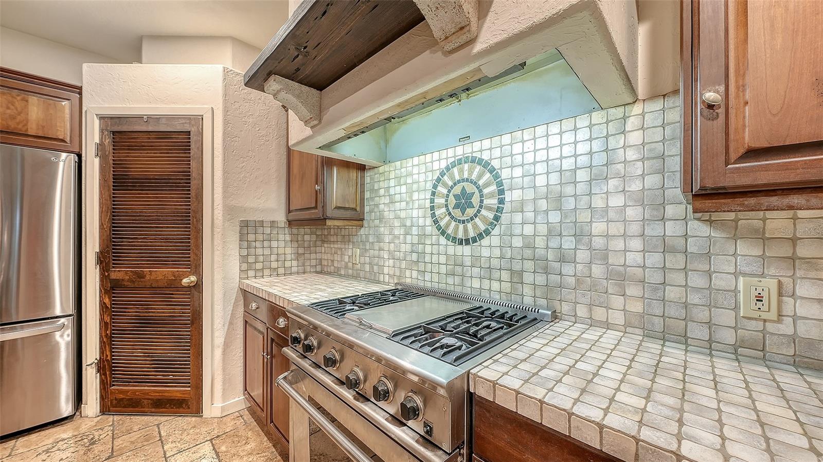 922 INDIAN BEACH DR, SARASOTA, FL, 34234