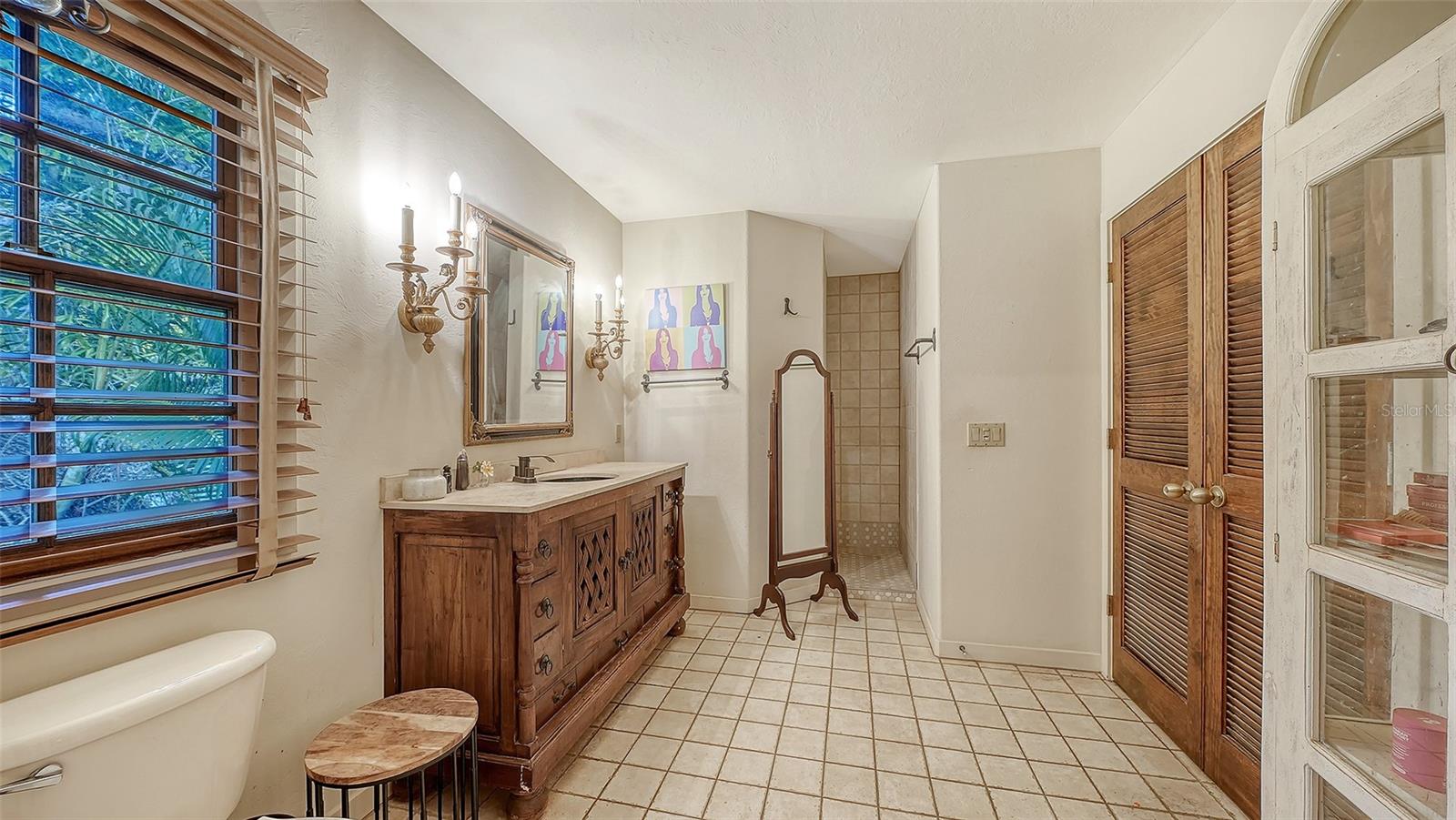 922 INDIAN BEACH DR, SARASOTA, FL, 34234