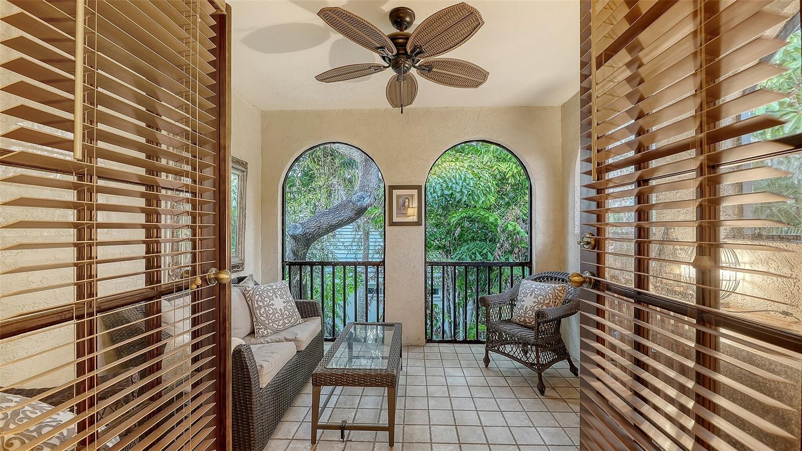 922 INDIAN BEACH DR, SARASOTA, FL, 34234