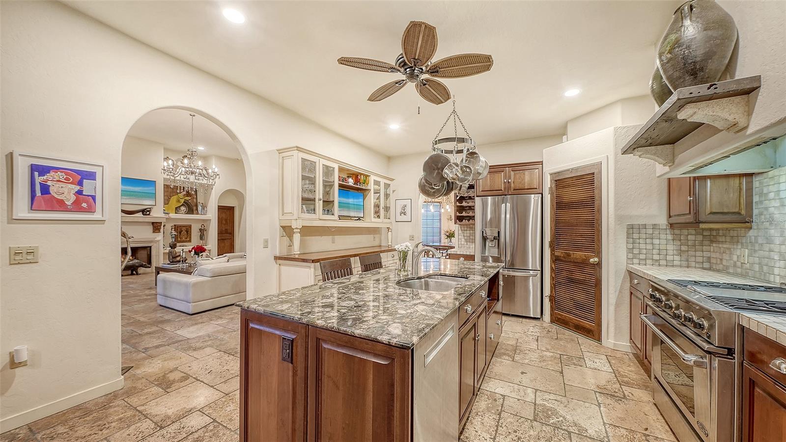 922 INDIAN BEACH DR, SARASOTA, FL, 34234