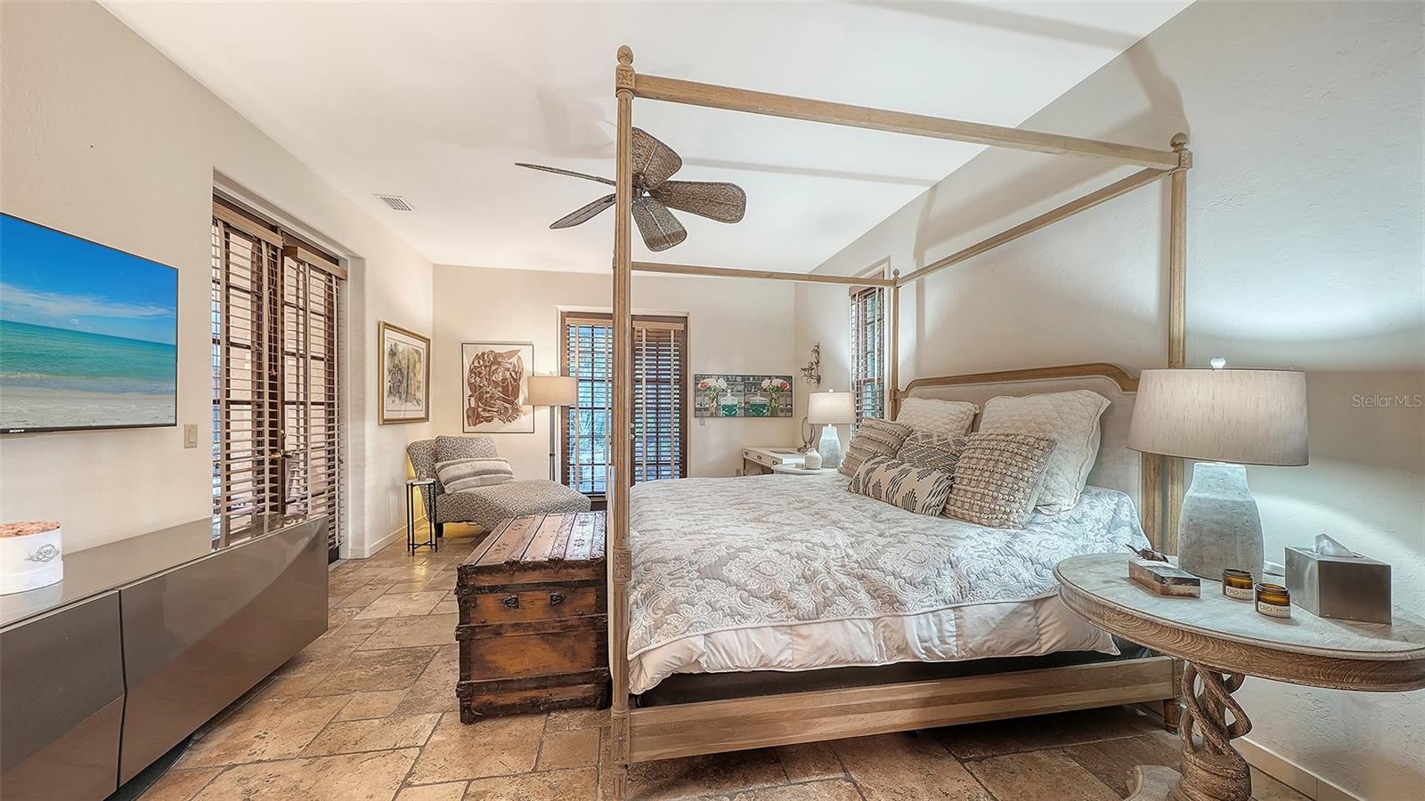 922 INDIAN BEACH DR, SARASOTA, FL, 34234