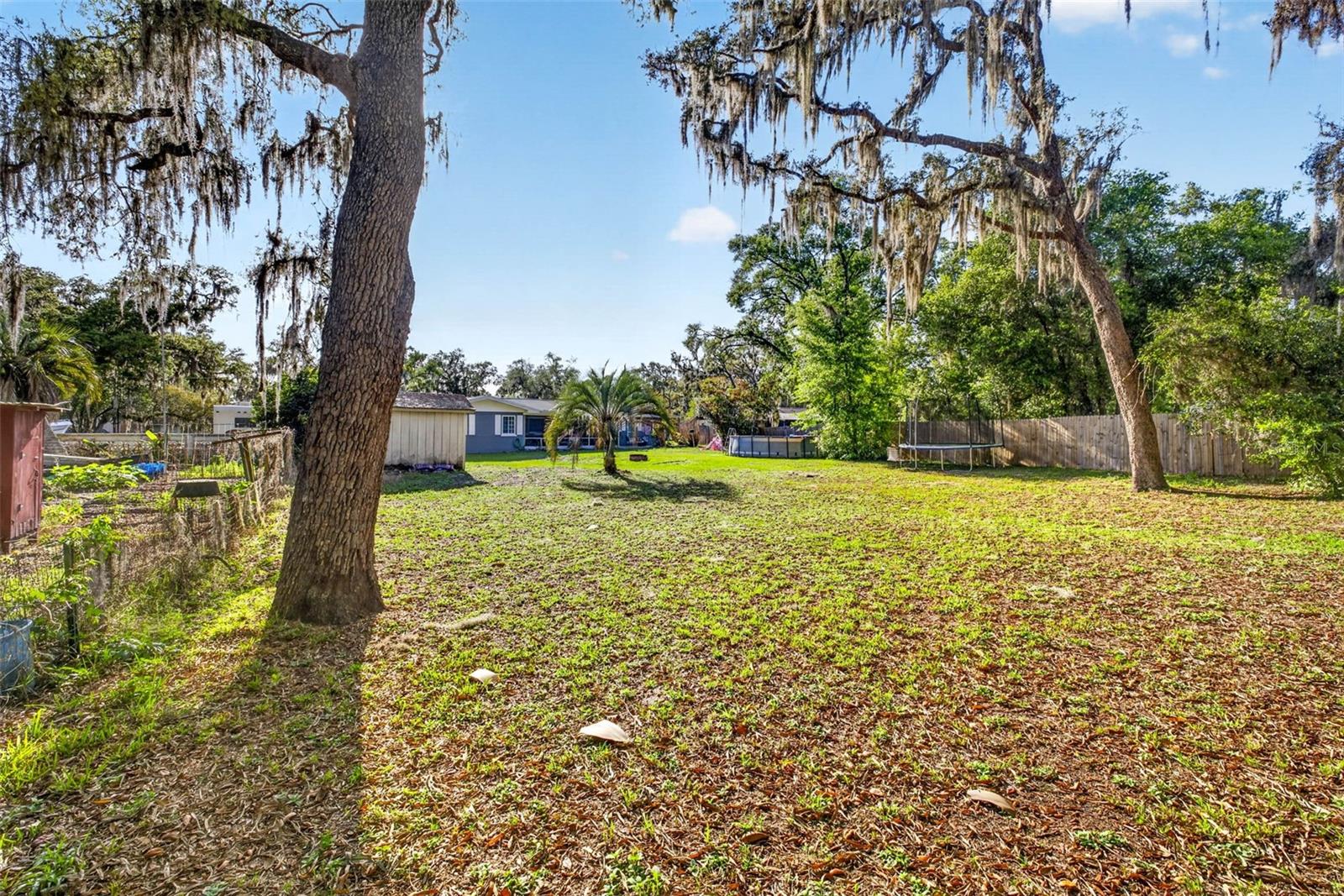 5068 LAKEWOOD DR, DADE CITY, FL, 33523