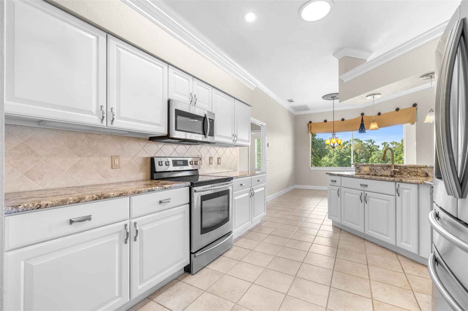 2636 HUNTINGTON HILLS DR, LAKELAND, FL, 33810